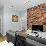 Old Town Garbary By Renters *
