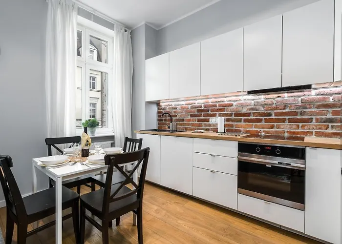 Old Town Garbary By Renters * Posen